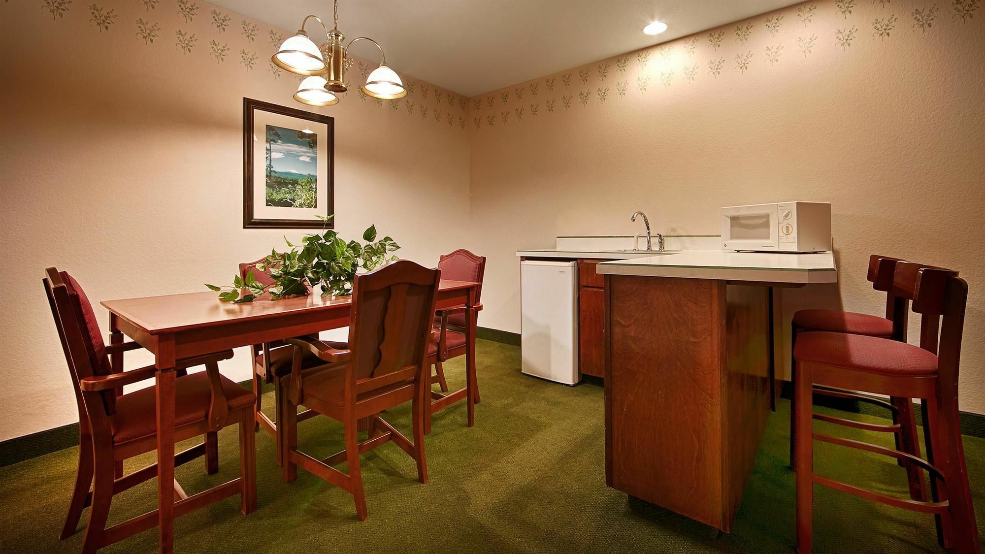 Best Western Newberry Station La Pine Bagian luar foto